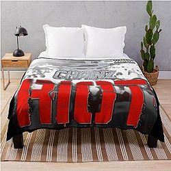 2 Chainz Throw Blanket