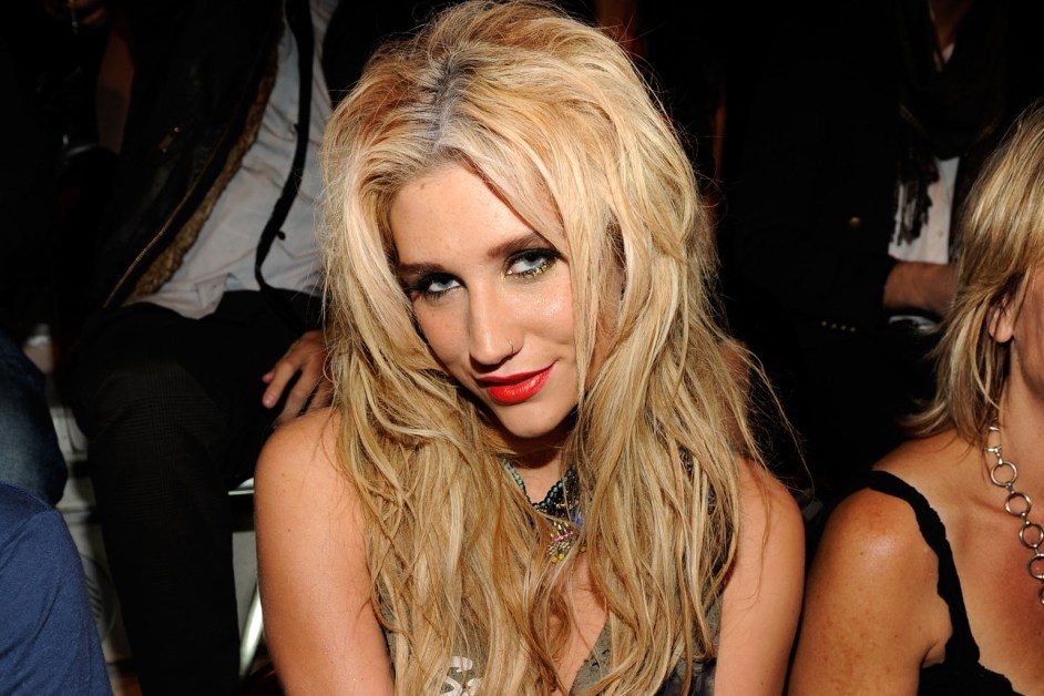 Kesha Shop Secrets: How the Singer’s Merch Beats the Rest