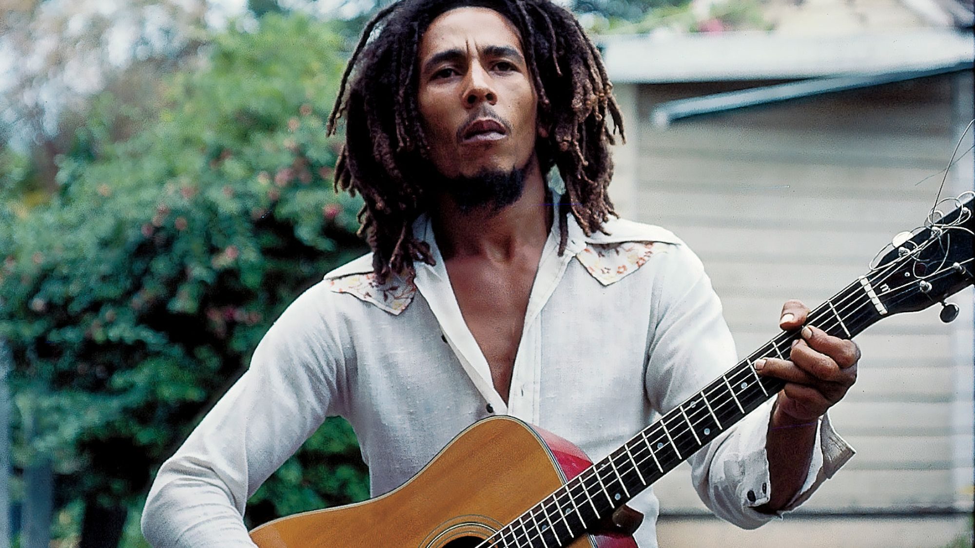 Bob Marley Official Shop: How the Singer’s Legacy Fuels Style
