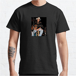 Alan Jackson is known for his traditional sound Alan Jackson T-Shirts
