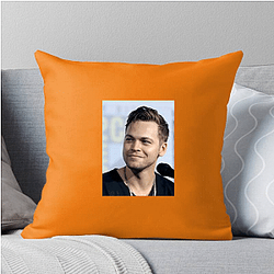 Leading Man Alexander Calvert Pillows Cover