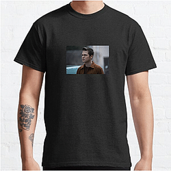 Hollywood Hunk Alexander Calvert T-Shirts