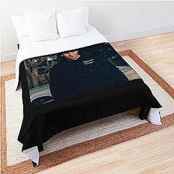 Alex Warren Comforter