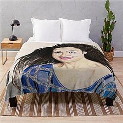 Alia Bhatt Color Throw Blanket