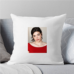 Alisha Newton has won awards for her acting Alisha Newton Pillows Cover