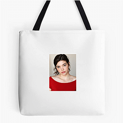 Alisha Newton has won awards for her acting Alisha Newton Bags