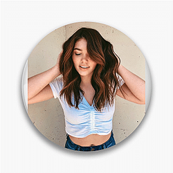 Alisha Newton's character is Georgie Fleming Morris Alisha Newton Pins