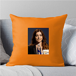 Comedy Icon Alyson Hannigan Pillows Cover