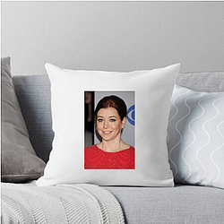 Sitcom Star Alyson Hannigan Pillows Cover