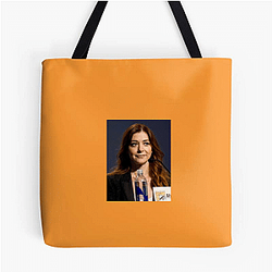 Comedy Icon Alyson Hannigan Bags