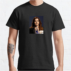 Comedy Icon Alyson Hannigan T-Shirts