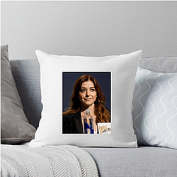 Comedy Icon Alyson Hannigan Pillows Cover