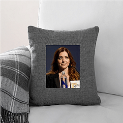 Comedy Icon Alyson Hannigan Pillows Cover