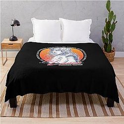 Amanda Nunes - The Lioness Essential Throw Blanket