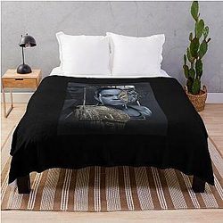Amanda Nunes Essential Throw Blanket