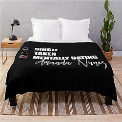 Mentally Dating Amanda Nunes Throw Blanket