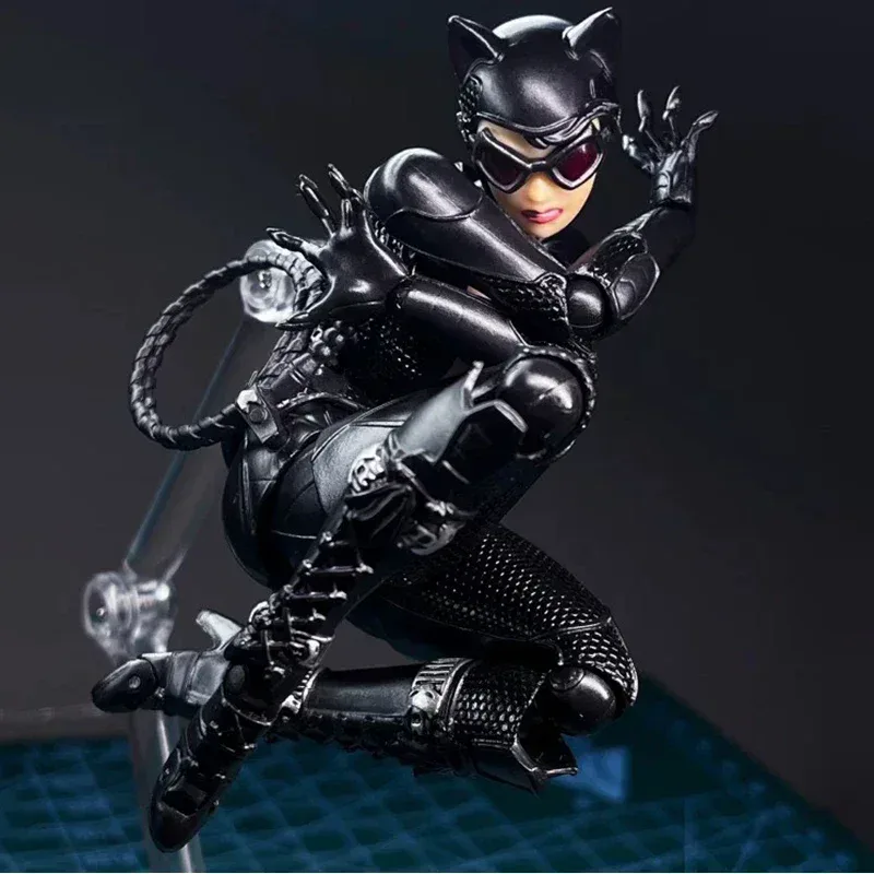 アメコミ REVOLTECH Amazing Yamaguchi CATWOMAN Kaiyodo Catwoman Revoltech Amazing Yamaguchi Anime Figure
