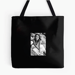 Amy Acker is famous for her role as Root Amy Acker Bags