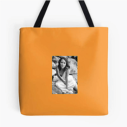 Amy Acker is famous for her role as Root Amy Acker Bags