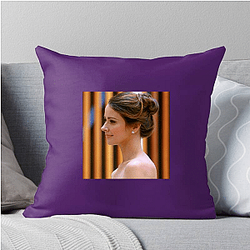 Amy Acker has appeared in many sci-fi shows Amy Acker Pillows Cover