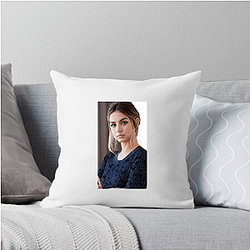 Ana de Armas is a Cuban and Spanish actress Ana De Armas Pillows Cover