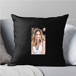 Ana de Armas's career began in Cuba Ana De Armas Pillows Cover