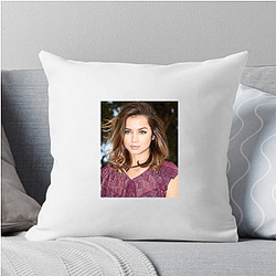 Ana de Armas is known for her beauty and versatility Ana De Armas Pillows Cover