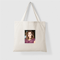 Ana de Armas is known for her beauty and versatility Ana De Armas Bags