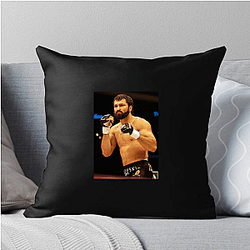 Knockout Artist Andrei Arlovski Pillows Cover
