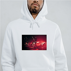Angels & Airwaves Speranza e meraviglia attraverso la musica Angels & Airwaves Cappucci