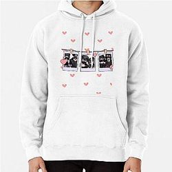 Cute anime couple polaroids Pullover Hoodie