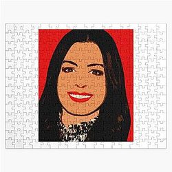 Anne Hathaway An illustration by Paul Cemmick Anne Hathaway Puzzlervé