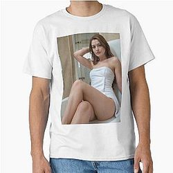 Anne Hathaway Classic T-Shirt