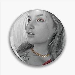 Annie LeBlanc Colour Pop Pin