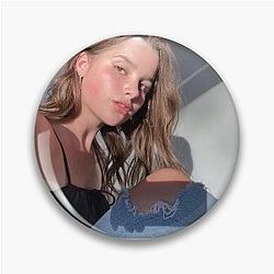Annie Leblanc Pin