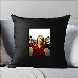 Indie Screen Queen Ashley Johnson Pillows Cover