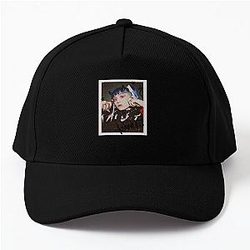 Ashnikko pri Baseball Cap