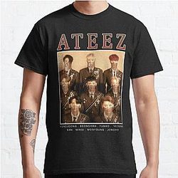 Ateez T-Shirts - ATEEZ Vintage Retro Band Style 90s Wonderland  Classic T-Shirt RB0608