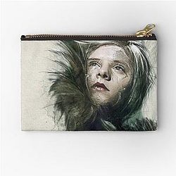 Aurora Aksnes Zipper Pouch