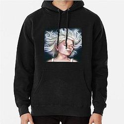 Aurora Aksnes.    Pullover Hoodie