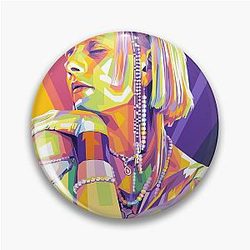 Aurora Aksnes Pin