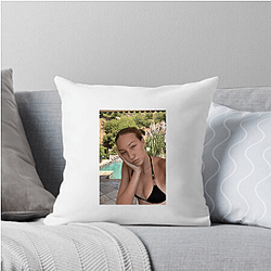 Ava Michelle The Tall Girl Style Ava Michelle Pillows Cover