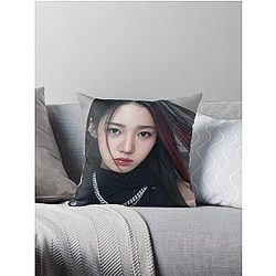 Rora Babymonster (KPOP) Throw Pillow
