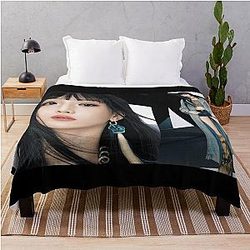 Babymonster (KPOP) Throw Blanket