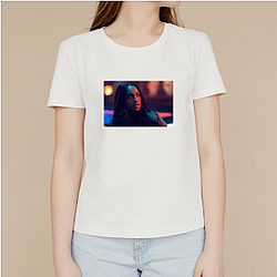 Beauty in Black Un regard séduisant Beauty In Black T-shirts