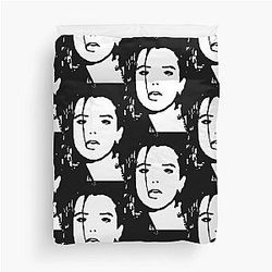 Bella Thorne Duvet Cover