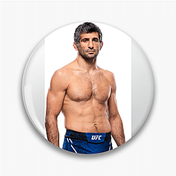 Lightweight Contender Beneil Dariush Pins