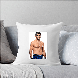 Lightweight Contender Beneil Dariush Pillows Cover