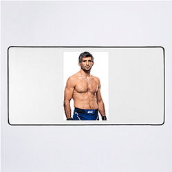 Lightweight Contender Beneil Dariush Mouse Pads