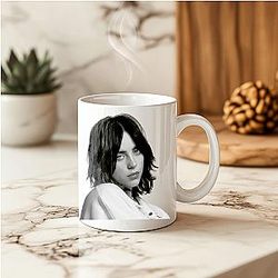 Billie Eilish LA 2101 - Collaborates closely with her brother Finneas Billie Eilish Mugs